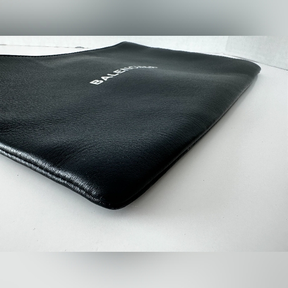 BALENCIAGA Everyday leather clutch bag - Picture 7 of 9